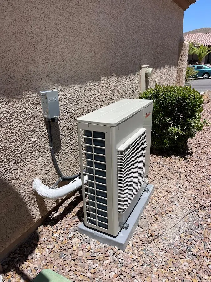 Residential air conditioning condenser unit in Mount Laurel